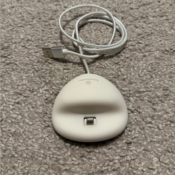 Apple iPhone Cord Bundle - Picture 9 of 9